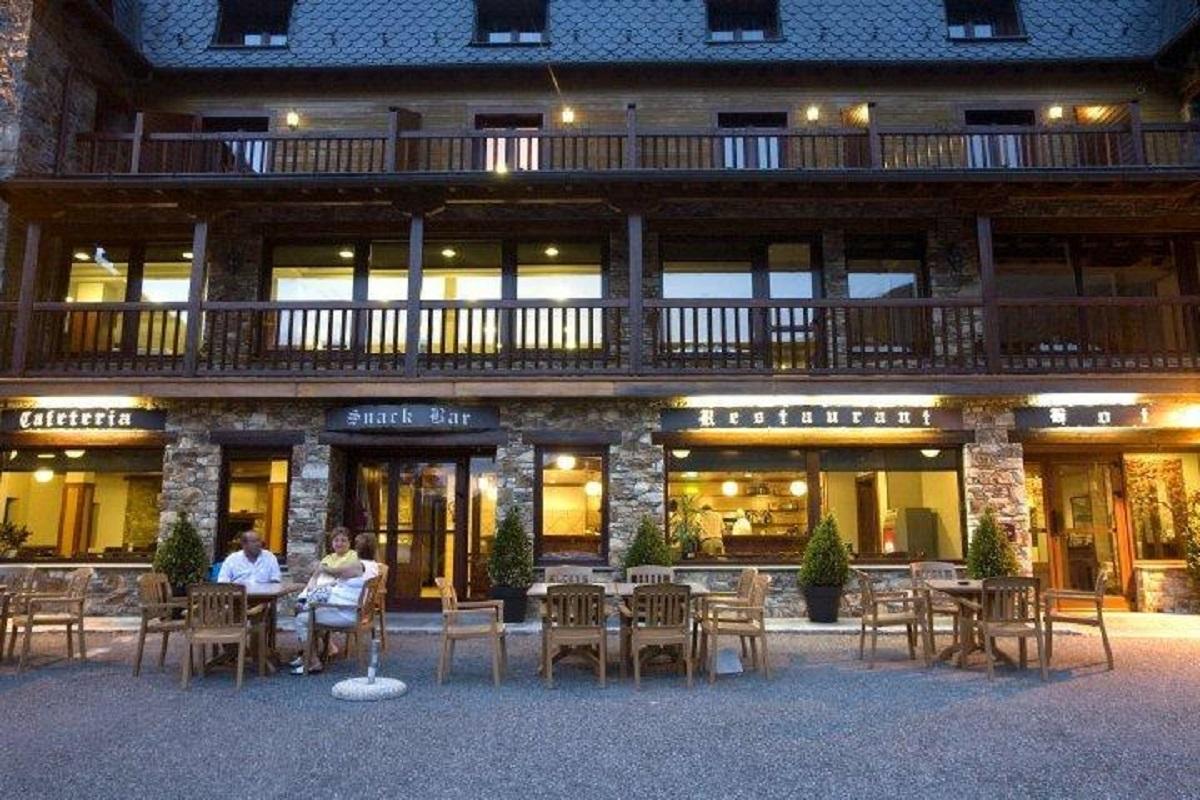 Hotel & Spa Niunit El Serrat Exterior photo
